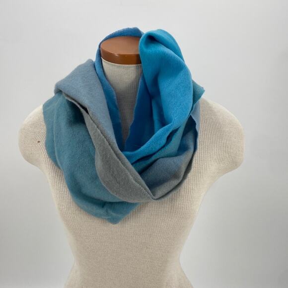 Erdenet cashmere blue scarf - Picture 1 of 6